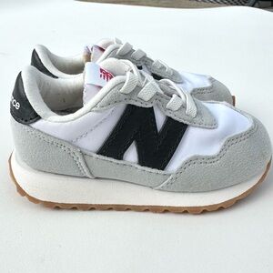 Toddler New Balance 237 Athletic Shoe Sneaker Sz7 Kids Baby White Grey Black